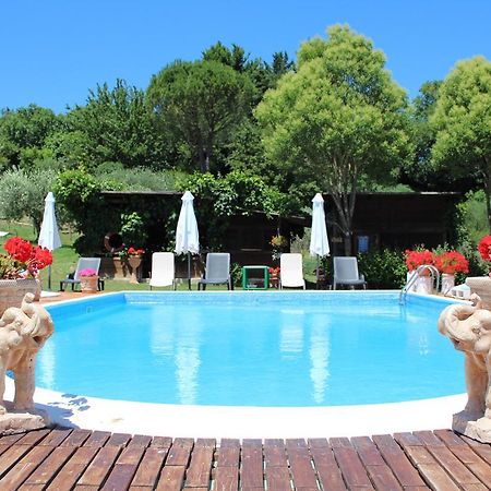 Poggio Paradiso Apartments Mengara Bagian luar foto