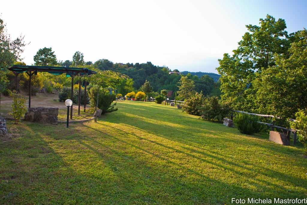 Poggio Paradiso Apartments Mengara Bagian luar foto